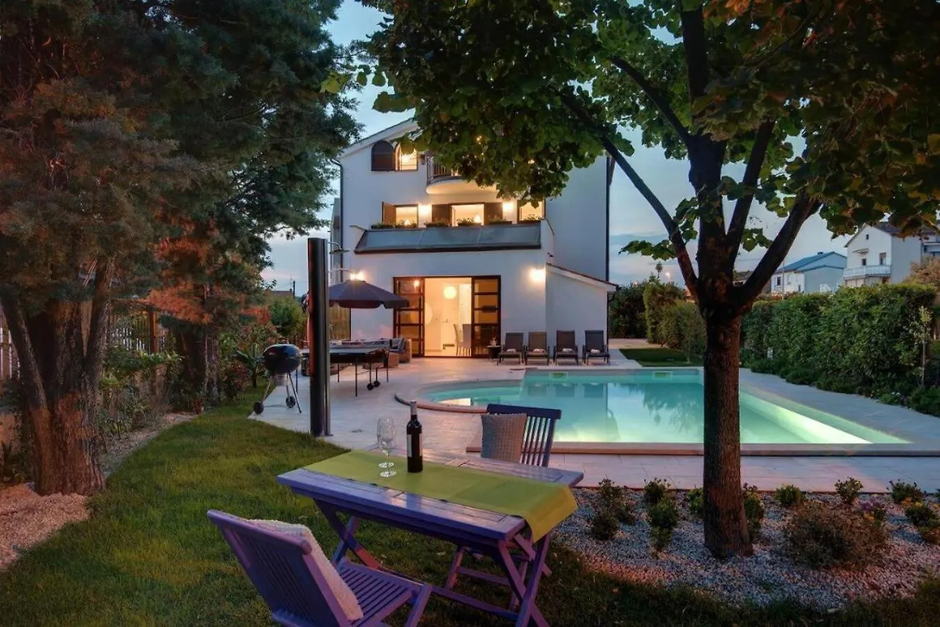 Villa Andrija In Fazana For 9 People With Sea View & Heated Pool - Only 400 M From The Beach